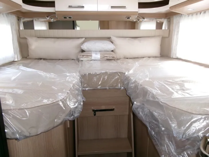 Fahrzeugbild Carthago C2-tourer I 141 KB LE comfort Mercedes #11