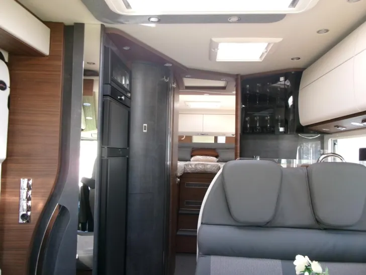 Fahrzeugbild Carthago chic c-line I 4.9 LE Mercedes #8