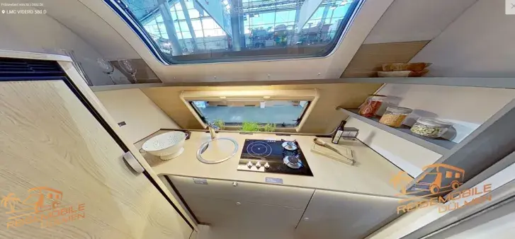 Fahrzeugbild LMC Videro 580 D #4