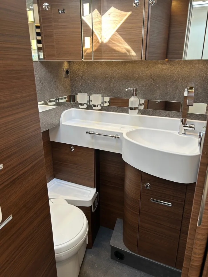 Fahrzeugbild Carthago chic c-line I 4.9 LE #14