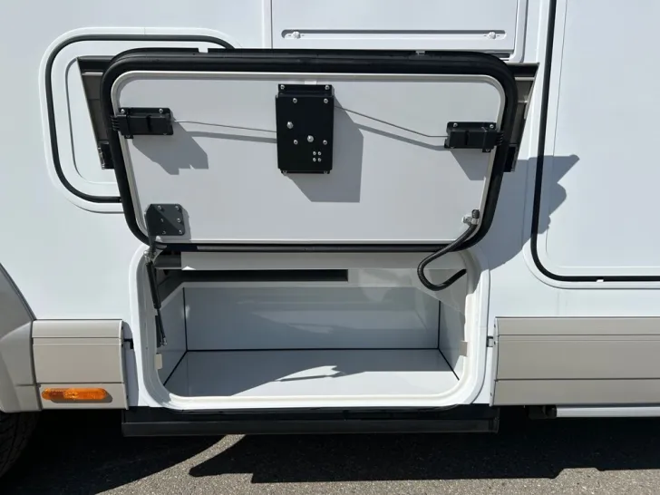 Fahrzeugbild Carthago chic c-line I 4.9 LE #23