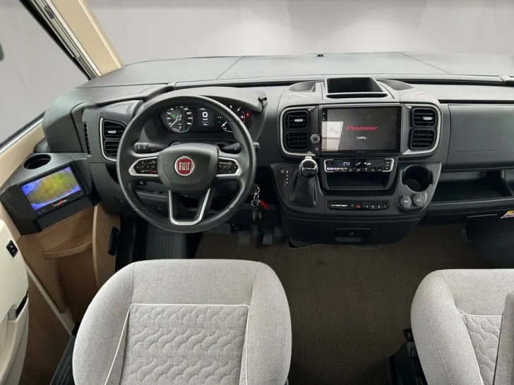 Fahrzeugbild Malibu I 490 LE #10