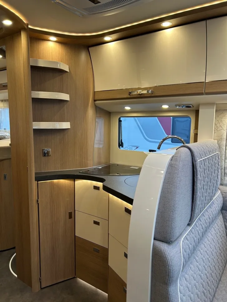 Fahrzeugbild Malibu I 490 LE #13