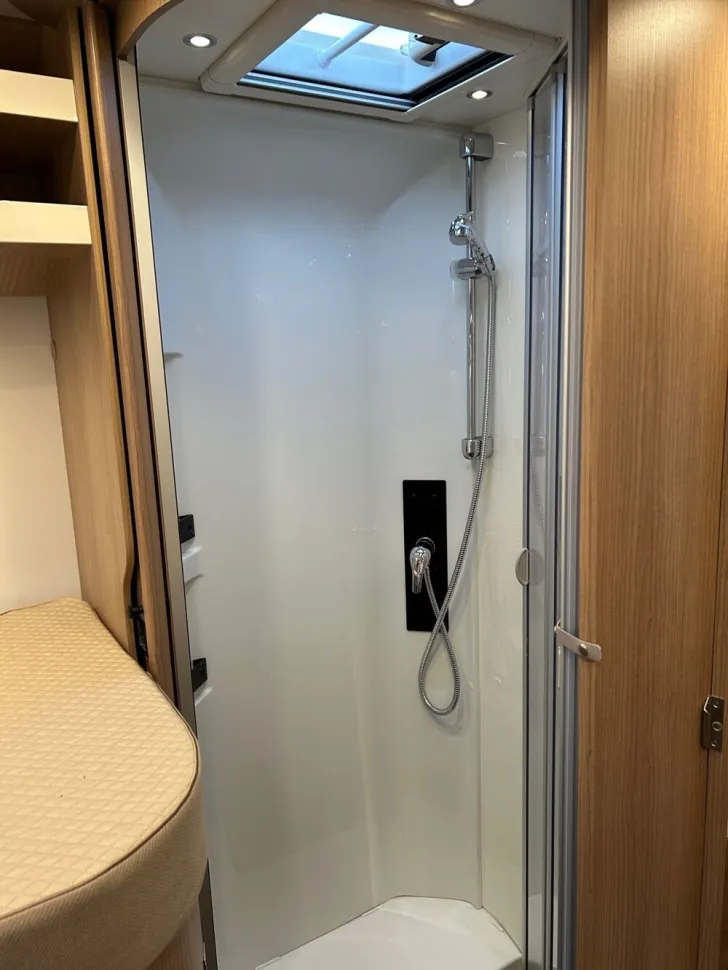 Fahrzeugbild Malibu I 490 LE #16