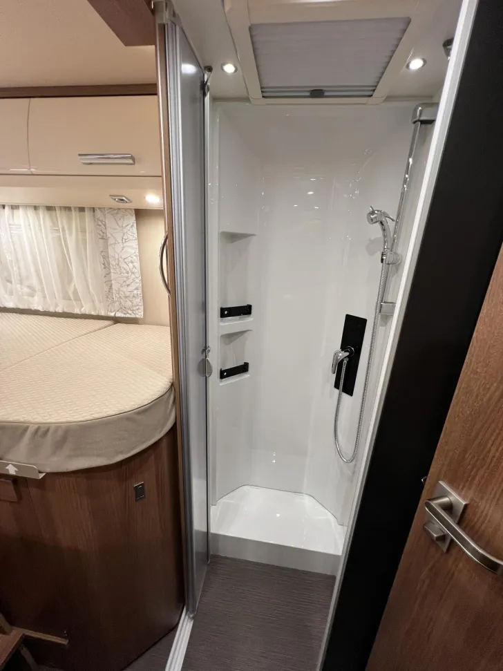 Fahrzeugbild Carthago C2-tourer I 145 RB LE comfort Mercedes (319) #32