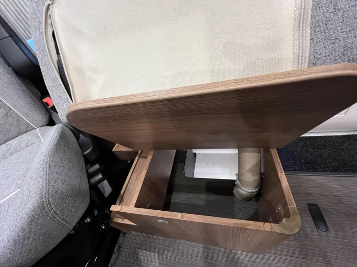 Fahrzeugbild Carthago C2-tourer I 145 RB LE comfort Mercedes (319) #36