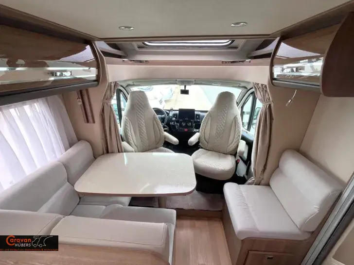 Fahrzeugbild Rapido 6F 680 FF #4