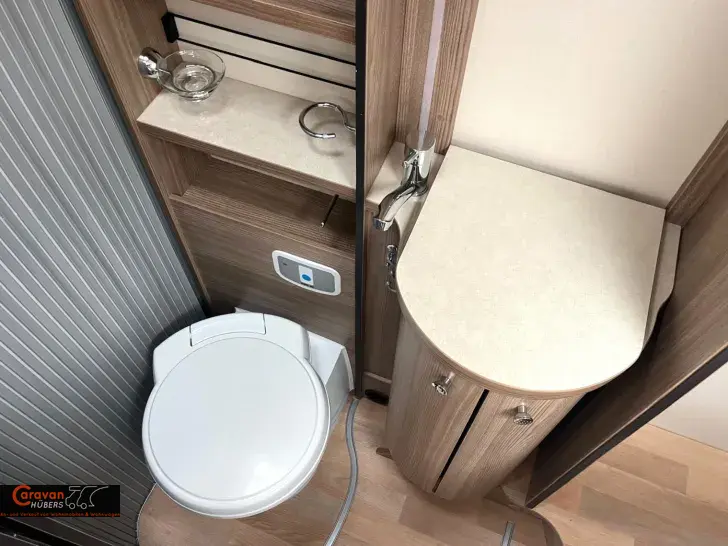 Fahrzeugbild Rapido 6F 680 FF #10