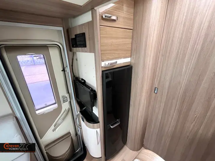 Fahrzeugbild Rapido 6F 680 FF #17