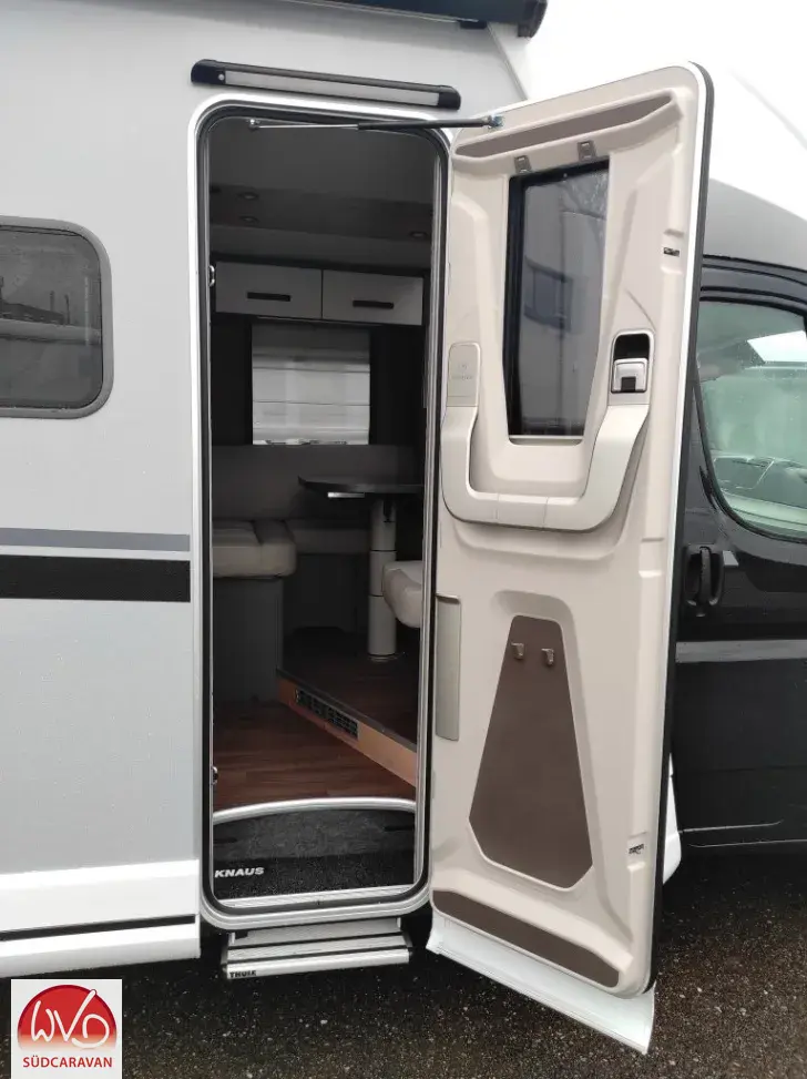 Fahrzeugbild Knaus L!VE WAVE 650 MEG Black Selection Live Wave #8