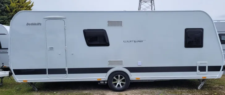 Fahrzeugbild Dethleffs Camper 560 FMK *Mover*Glattblech*City-Wasser* #3