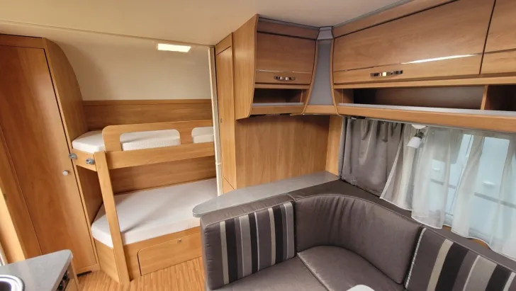 Fahrzeugbild Dethleffs Camper 560 FMK *Mover*Glattblech*City-Wasser* #9
