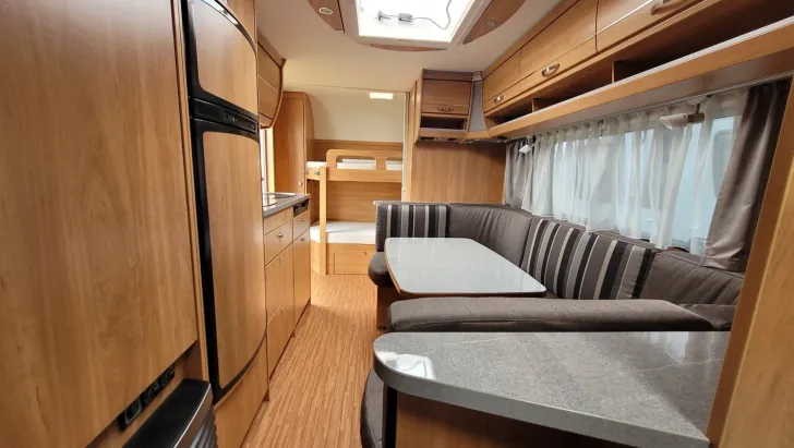 Fahrzeugbild Dethleffs Camper 560 FMK *Mover*Glattblech*City-Wasser* #15