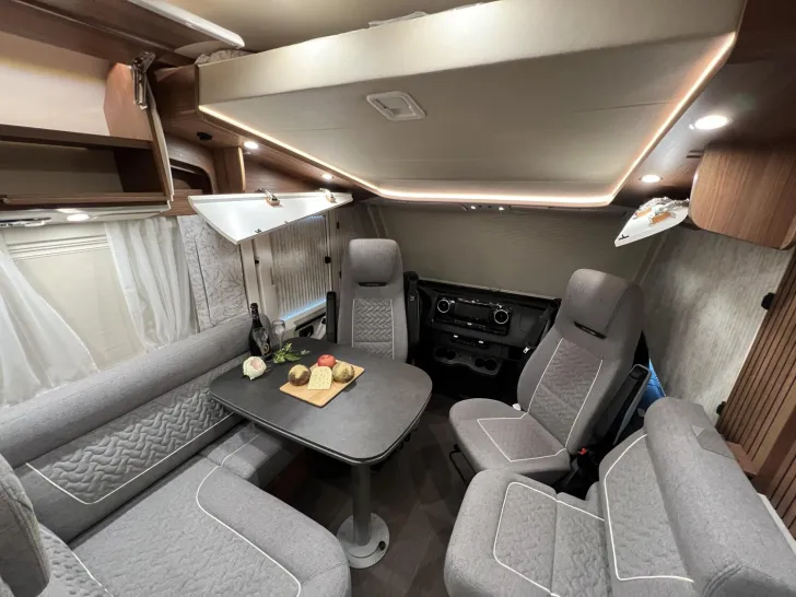 Fahrzeugbild Carthago C2-tourer I 145 RB LE comfort Mercedes (325) #14