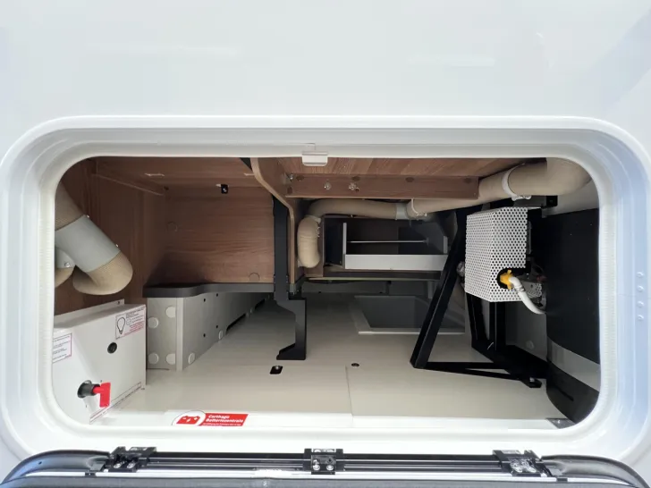 Fahrzeugbild Carthago C2-tourer I 145 RB LE comfort Mercedes (325) #46