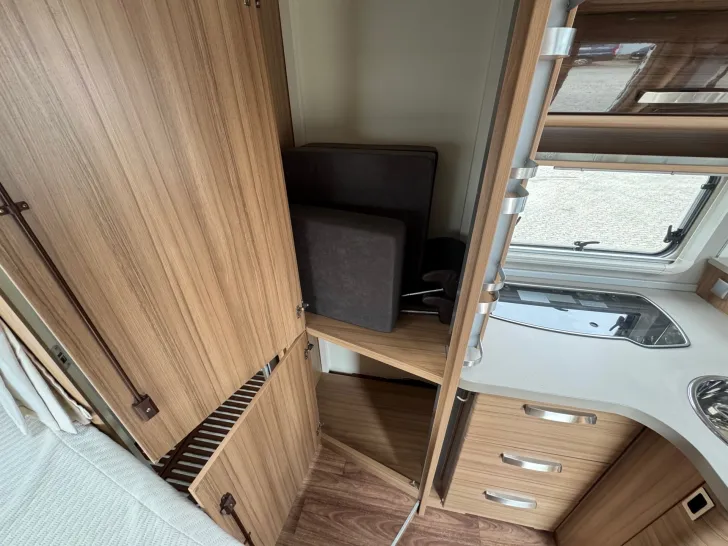 Fahrzeugbild Knaus Sun TI 650 MF Platinum Selection *1. Hand*SAT-Anlage & TV* #17