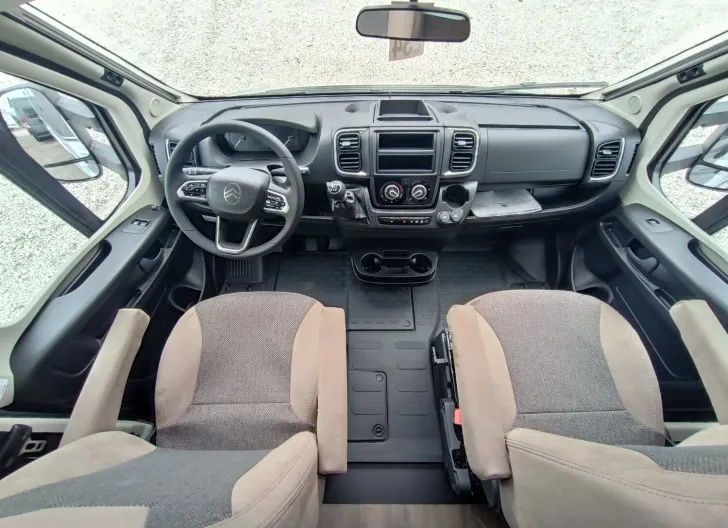 Fahrzeugbild Carado T 328 Citroen #13