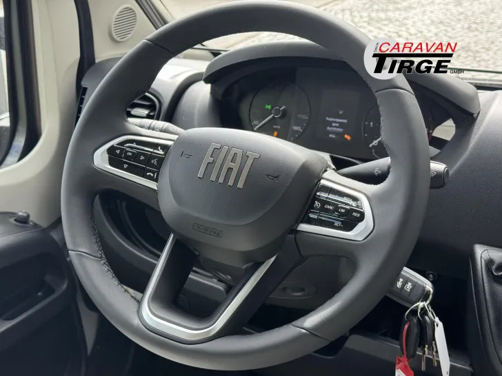 Fahrzeugbild Sunlight Adventure Cliff 602 #10