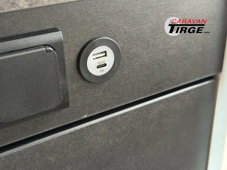 Fahrzeugbild Sunlight Adventure Cliff 602 #17