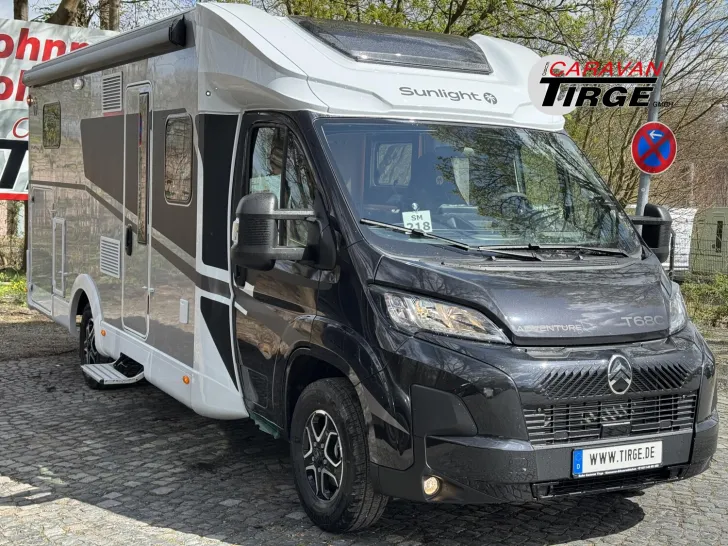 Fahrzeugbild Sunlight Adventure T 68C #1