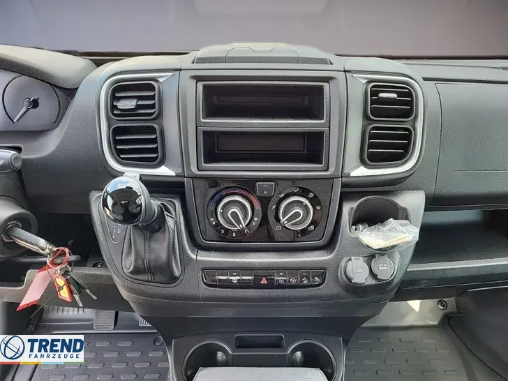 Fahrzeugbild Dethleffs Globetrail 640 ES Citroen #9