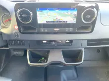 Fahrzeugbild Hymer Grand Canyon S CrossOver 4x4 Allrad Schlafdach #9