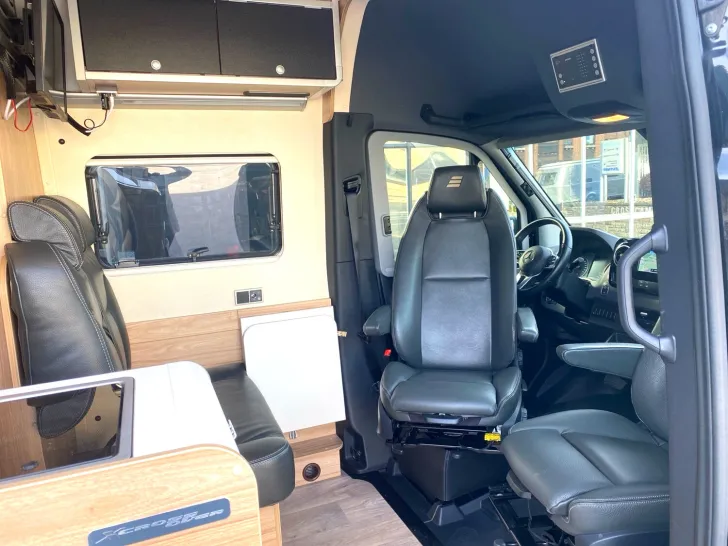 Fahrzeugbild Hymer Grand Canyon S CrossOver 4x4 Allrad Schlafdach #13