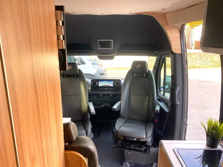 Fahrzeugbild Hymer Grand Canyon S CrossOver 4x4 Allrad Schlafdach #20