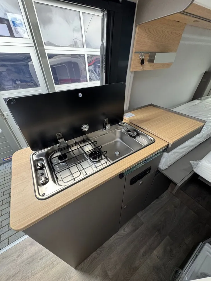 Fahrzeugbild LMC Innovan Ford 592 #10