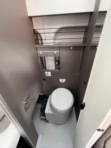 Fahrzeugbild LMC Innovan Ford 592 #14