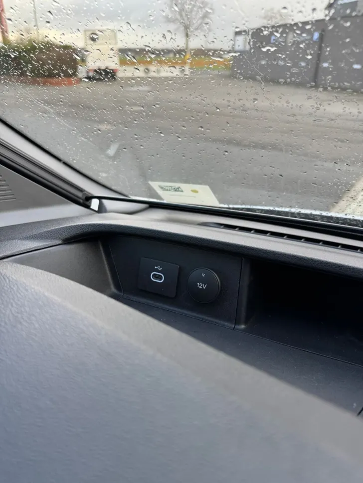 Fahrzeugbild LMC Innovan Ford 592 #22