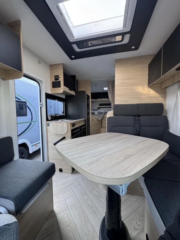 Fahrzeugbild Chausson Teilintegrierte 627 Titanium Line #12