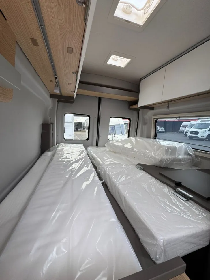 Fahrzeugbild LMC Innovan Ford 592 #15