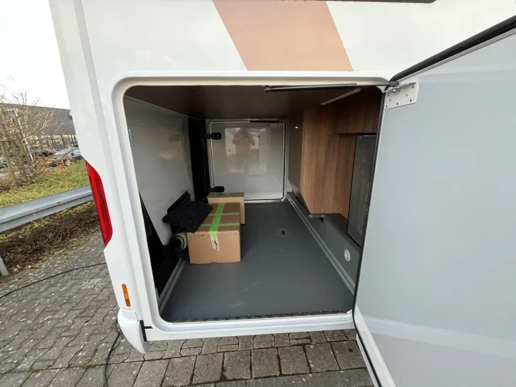 Fahrzeugbild Carthago C2-tourer I 147 RB LE L comfort Mercedes #4