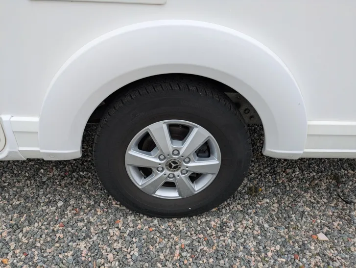 Fahrzeugbild Eura Mobil Profila T 696 EB 170PS/Autom/Klima/Navi/Alu/4,5t #30