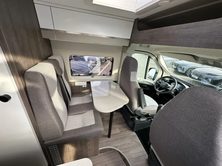 Fahrzeugbild Benimar Benivan 160 UP Stormline+Solar+Markise+Dieselheizung #12