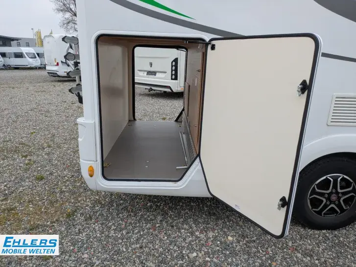 Fahrzeugbild Forster T 699 EB Autom/Hubbett/Markise/Radträger/Winter Paket/Alu #28