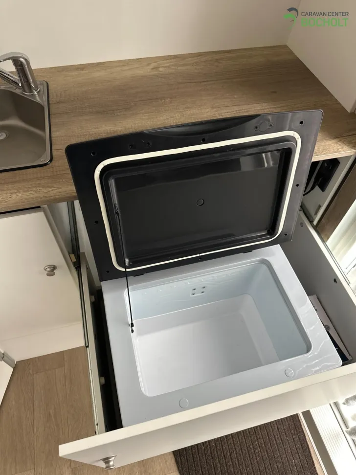 Fahrzeugbild Hobby Beachy 420 1200 kg / Toilette / Kühlschrank #8