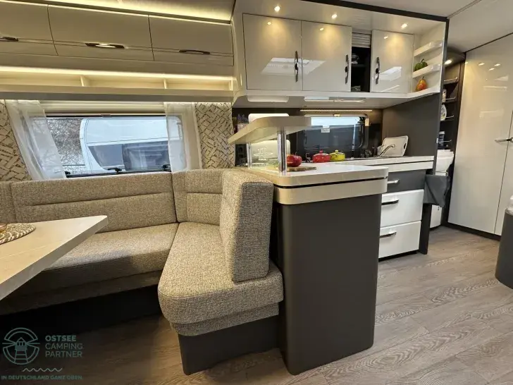 Fahrzeugbild Hobby Excellent 560 CFe #13