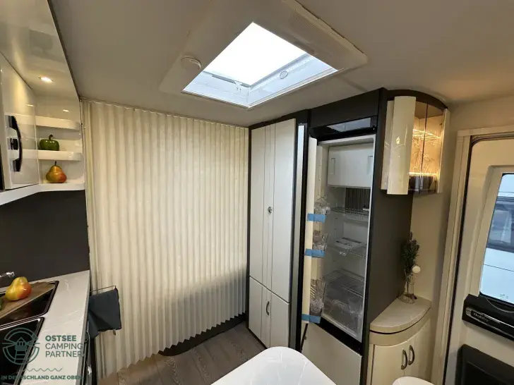 Fahrzeugbild Hobby Excellent 560 CFe #22