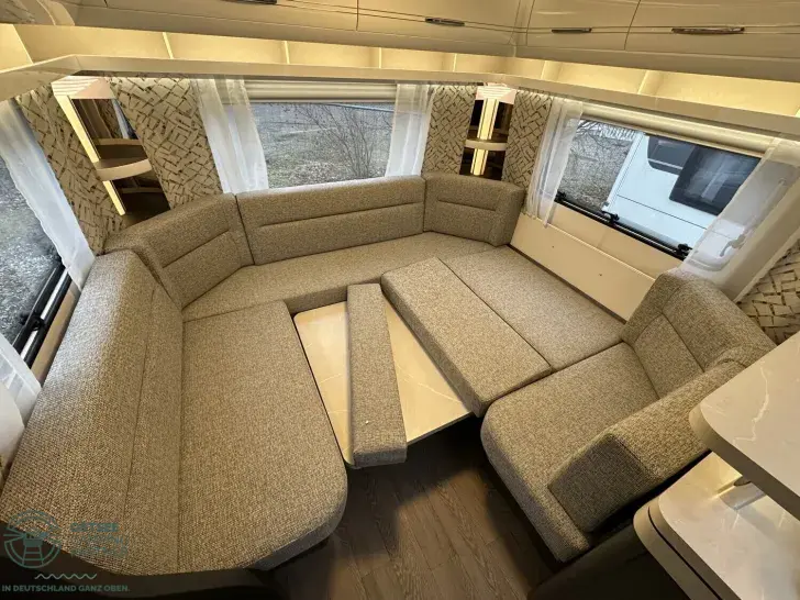 Fahrzeugbild Hobby Excellent 560 CFe #23