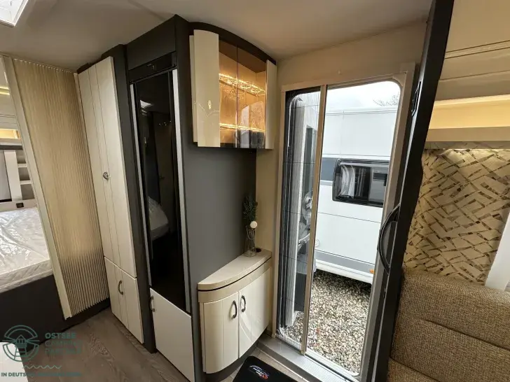 Fahrzeugbild Hobby Excellent 560 CFe #25