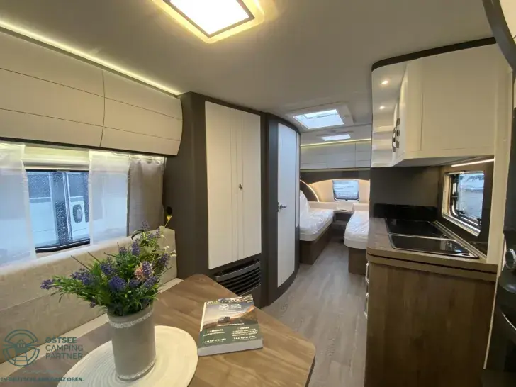 Fahrzeugbild Hobby Excellent Edition 495 UL #7