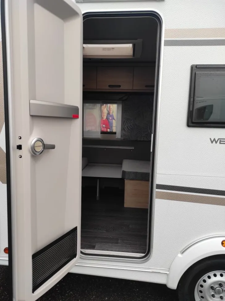 Fahrzeugbild Weinsberg CaraOne 390 QD #8