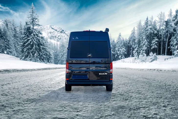 Fahrzeugbild Megamobil Andere Lounge 680S MAN #3