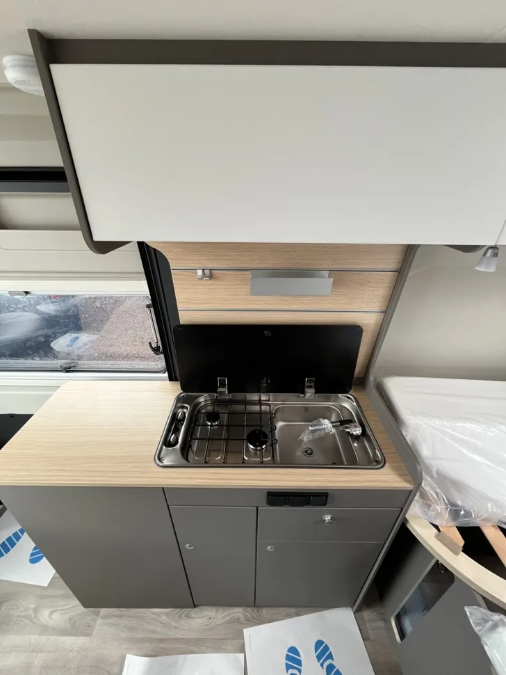 Fahrzeugbild LMC Innovan 640 #8