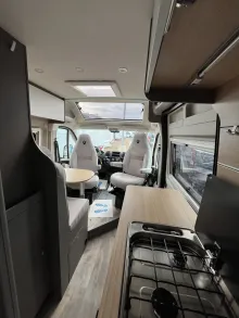 Fahrzeugbild LMC Innovan 640 #12