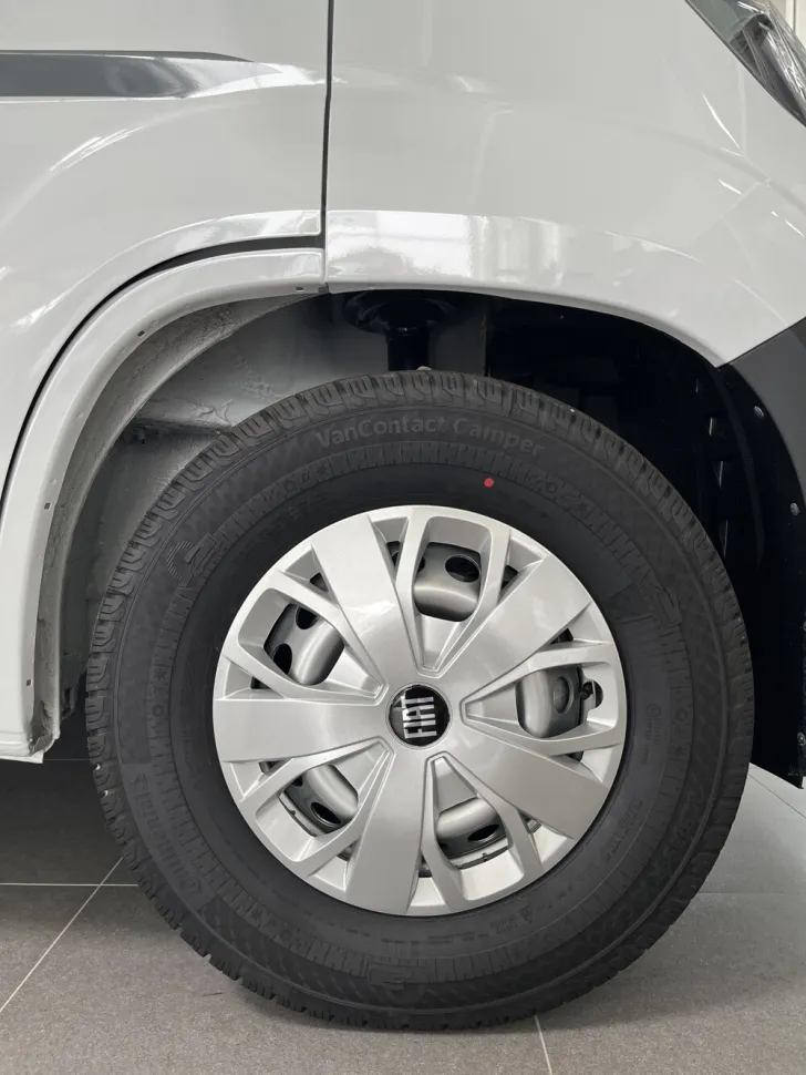 Fahrzeugbild LMC Innovan 640 #15