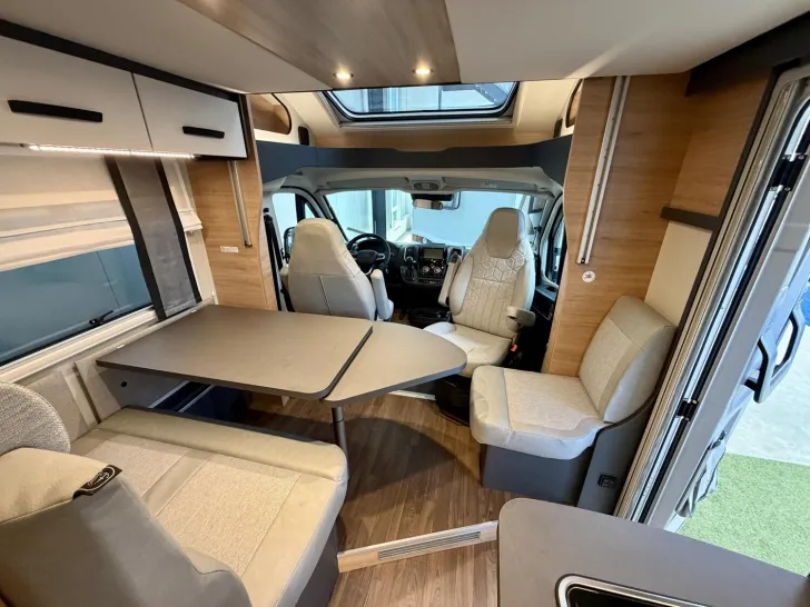 Fahrzeugbild Knaus L!VE WAVE BLACK SELECTION 650 MEG #5
