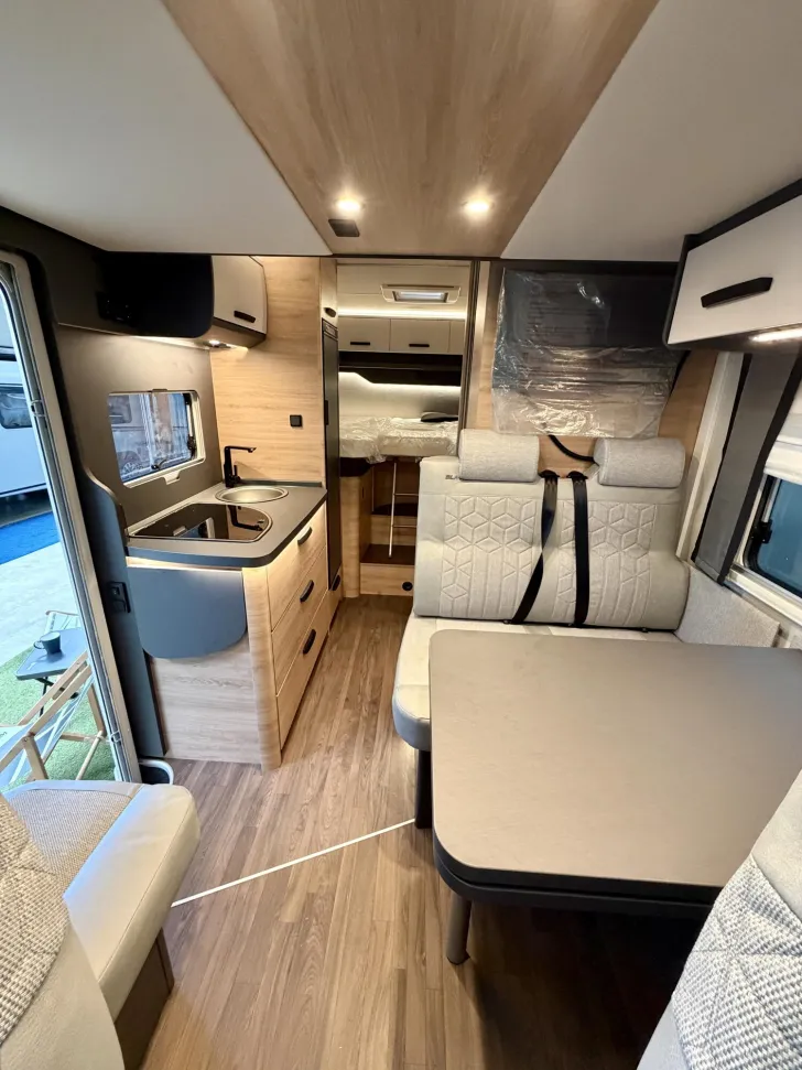 Fahrzeugbild Knaus L!VE WAVE BLACK SELECTION 650 MEG #7